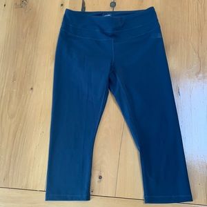 North Face capri leggings - Medium, Navy Blue